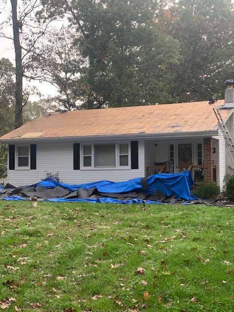 House with old roof ready for residential roofing in South Jersey - new project